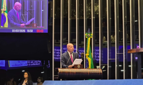 SindusCon-SP alerta sobre Yorki Estefan discursando na tribuna do Senado Federal durante debate sobre a jornada de trabalho na construção civil em 2026